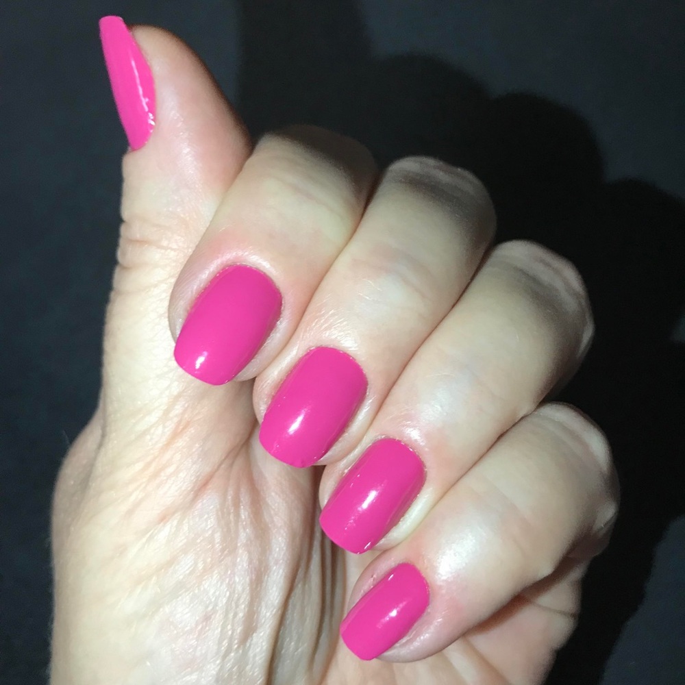 Color Street | Hotlanta nail polish strips.